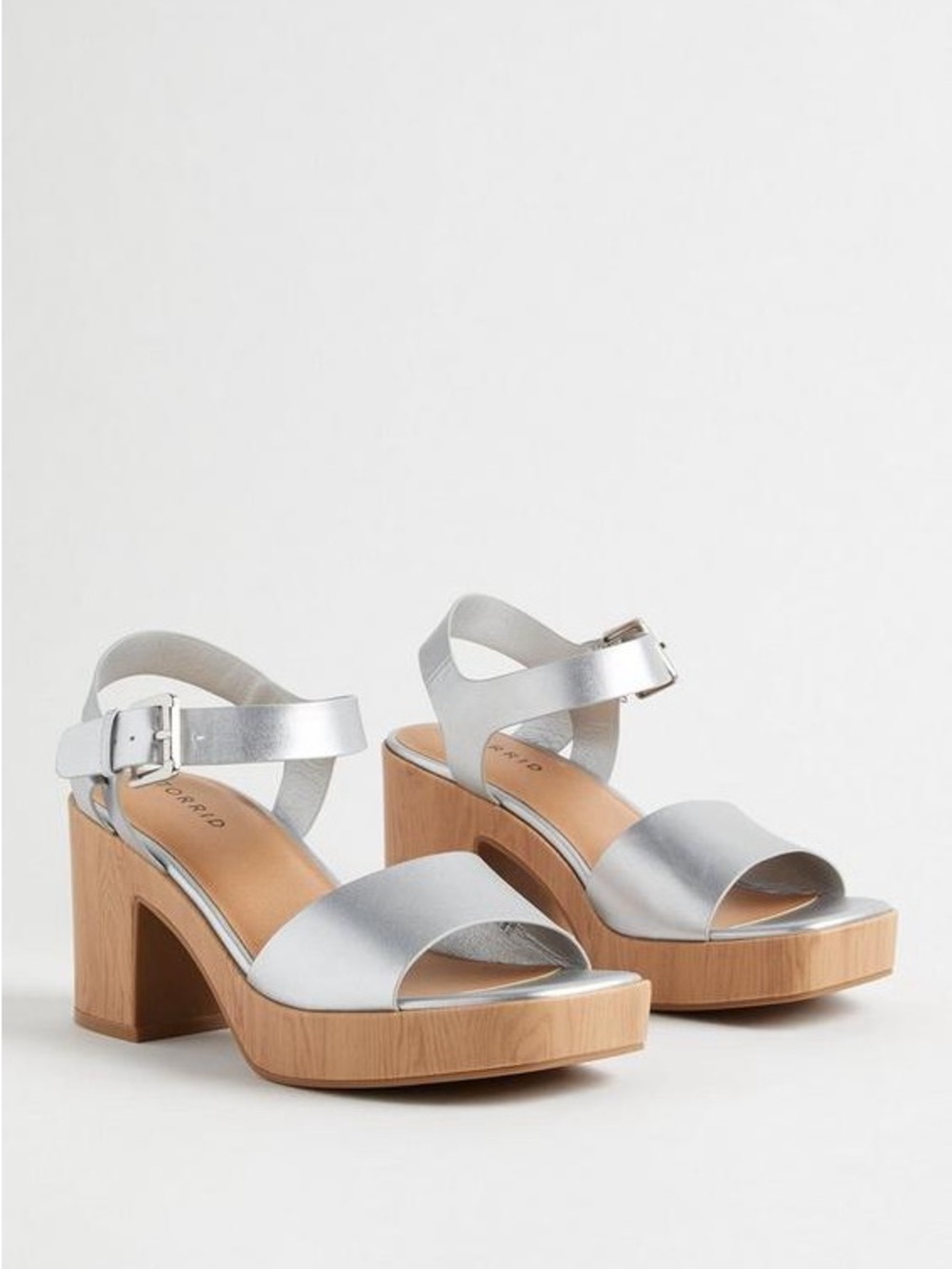 Torrid Curved Platform Heel Sandal (WW) wood silver new size 8.5 WW